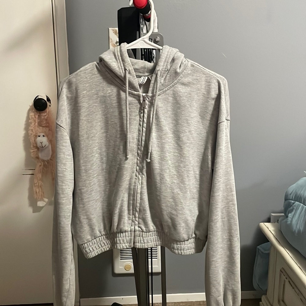 Light gray zip up, size M
